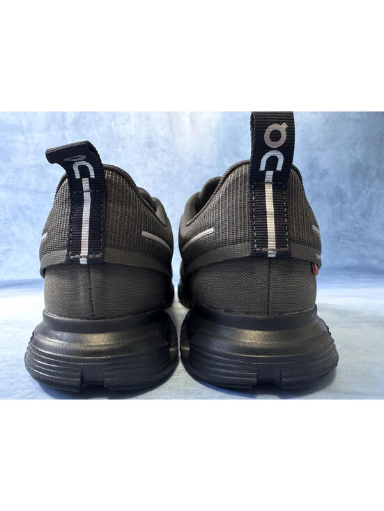 On Cloud 6 Waterproof Thorn Black Men’s Running Shoes Size 9 main image 10